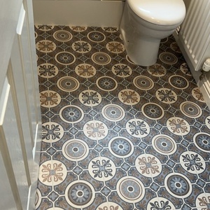Pattern Vinyl Fitted To Bathroom